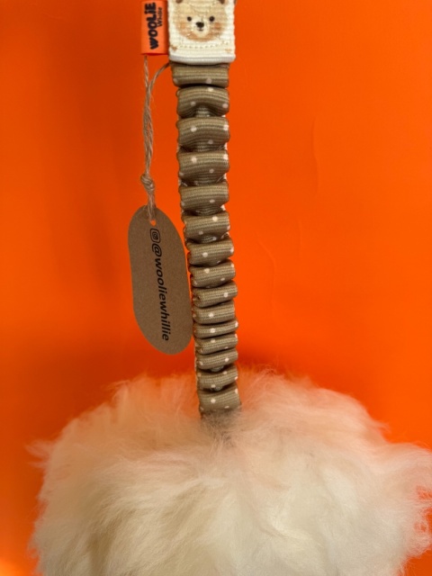 WOOLIE WHILLIE - Szarpak ze skóry owczej z długą rączką z amortyzatorem L - misie