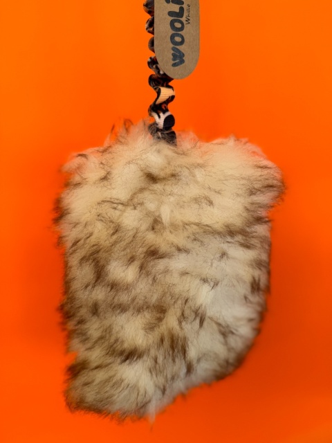 WOOLIE WHILLIE - Szarpak ze skóry owczej z długą rączką z amortyzatorem S - safari